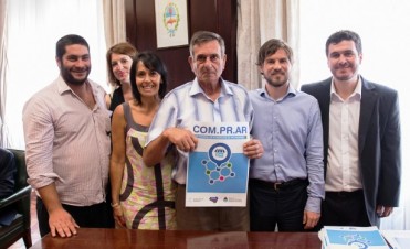 Se realiz&oacute; la adhesi&oacute;n de la Feria de Productores Locales itinerante a la Red COMPRAR