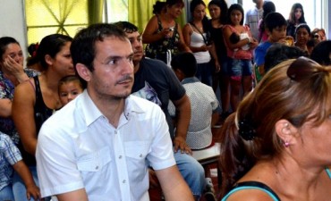 &ldquo;Es una prioridad poder ayudar a las escuelas locales&rdquo;, asegur&oacute; Abella 