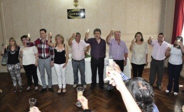 Trabajadores Municipales realizaron su tradicional brindis con motivo de estas fiestas