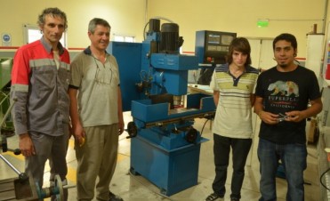 Tenaris don&oacute; maquinaria de &uacute;ltima generaci&oacute;n al Centro de Formaci&oacute;n Profesional N&deg;405