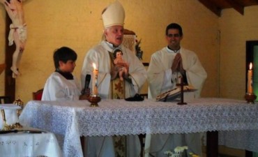 Mons.  Oscar Sarlinga invita a dejarnos llenar por la gracia divina