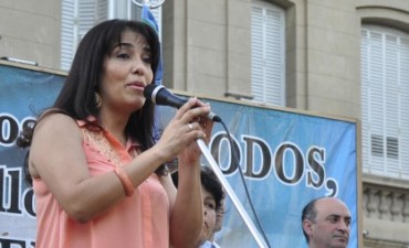 &ldquo;Hagan honor a este t&iacute;tulo siendo todos los d&iacute;as educados&rdquo;