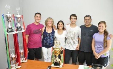 Los equipos ganadores del Torneo &ldquo;Pasi&oacute;n por Mi Ciudad&rdquo; recibieron sus trofeos