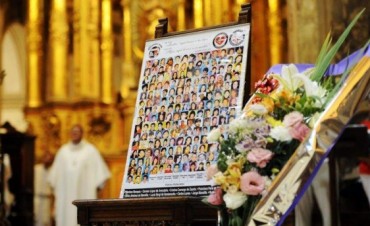Francisco a familiares de Croma&ntilde;&oacute;n: "Rezo con ustedes, sigo caminando por ustedes