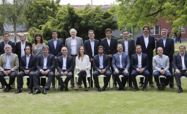 Mar&iacute;a Eugenia Vidal present&oacute; a su gabinete