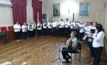 Se realiz&oacute; el Concierto Aniversario del Coro Polif&oacute;nico Municipal &ldquo;Carlos Del R&eacute;&rdquo;