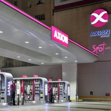 Inaugura la nueva Estaci�n de Servico AXION en Campana