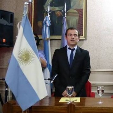 SEBASTIAN ABELLA NUEVO INTENDENTE DE CAMPANA