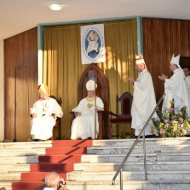 Mons. Pedro Mar&iacute;a Laxague asumi&oacute; como nuevo obispo de la di&oacute;cesis de Z&aacute;rate &ndash; Campana