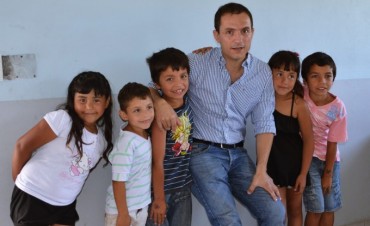 Abella lanz&oacute; la Colonia de Verano y asegur&oacute; que el municipio debi&oacute; hacer "un gran esfuerzo para realizarla"