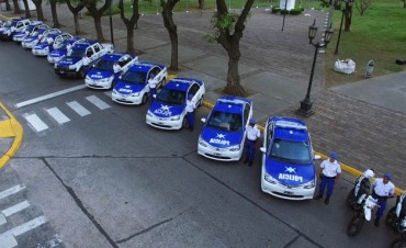 Los nuevos m&oacute;viles ser&aacute;n destinados a los barrios