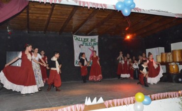 El Taller Municipal de Folklore realiz&oacute; su muestra anual en R&iacute;o Luj&aacute;n 