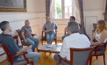 Abella se reuni&oacute; con representantes del Club Boca Juniors 