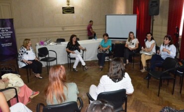 Exitosa charla para mujeres sobre emprendedurismo