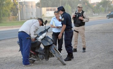 Secuestran seis motos en un importante operativo de control en el barrio Villanueva 