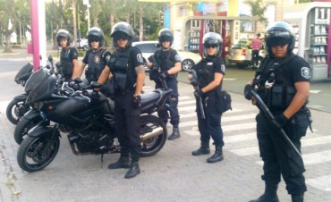 Fuerzas policiales nacionales, provinciales y locales patrullan Campana para prevenir delitos
