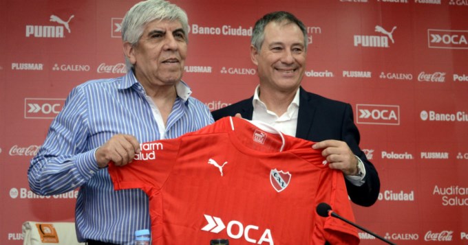 Holan: siempre so&ntilde;e con este momento