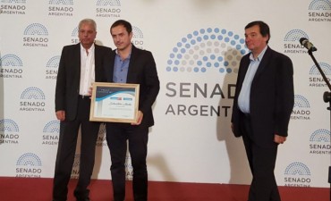 Abella fue distinguido con el Premio Comunas 2017 