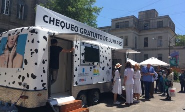 PROTEGERSE DEL SOL Y CONTROLAR LOS LUNARES: CLAVES PARA EVITAR EL C&Aacute;NCER DE PIEL