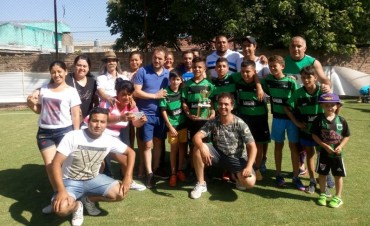 Cambiemos organiz&oacute; un torneo de f&uacute;tbol infantil solidario