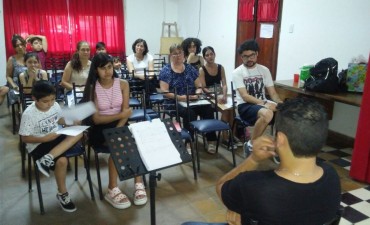 Alumnos del Taller Municipal de Canto y M&uacute;sica finalizaron sus clases 