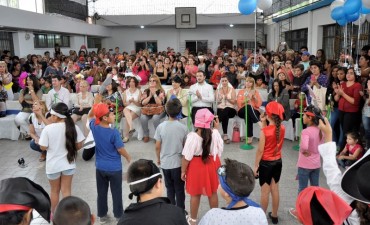 El Intendente particip&oacute; del cierre del ciclo lectivo en la Escuela N&ordm; 14   