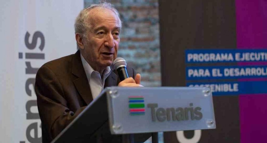 Bernardo Kliksberg brind&oacute; una clase magistral en el Auditorio de Tenaris 