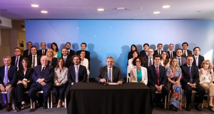 Alberto Fern&aacute;ndez present&oacute; el Gabinete Nacional