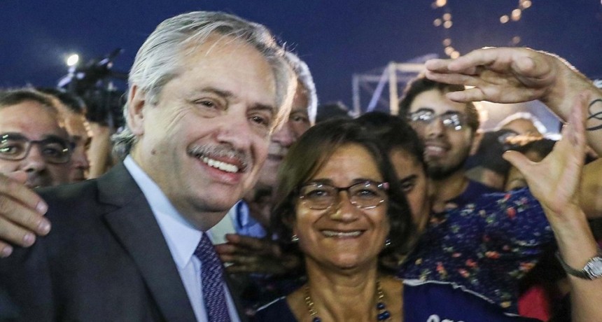 Alberto Fern&aacute;ndez inaugur&oacute; un parque con el nombre de Ra&uacute;l Alfons&iacute;n