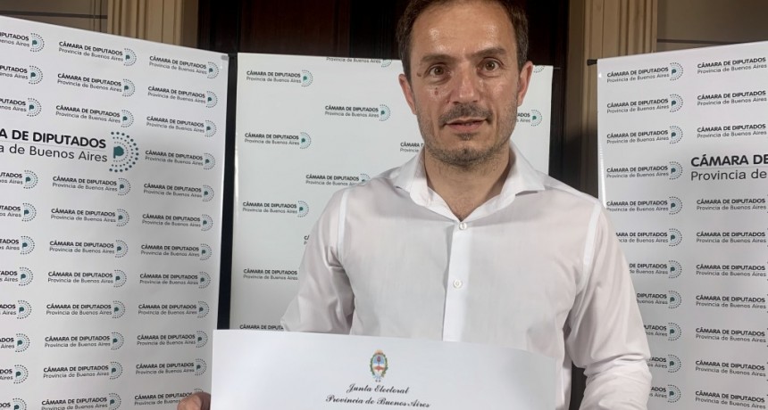 Abella recibi&oacute; el diploma que lo proclama intendente para el periodo 2019-2023