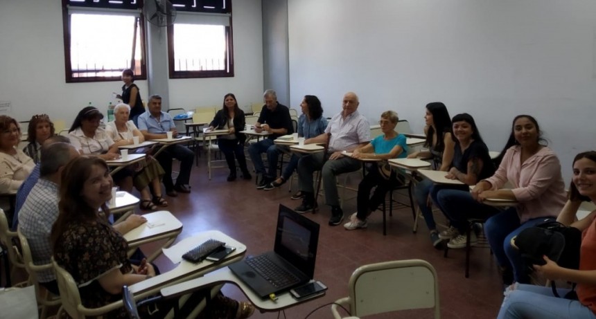 Estudiantes de la UNLu investigaron sobre los centros de jubilados de la ciudad