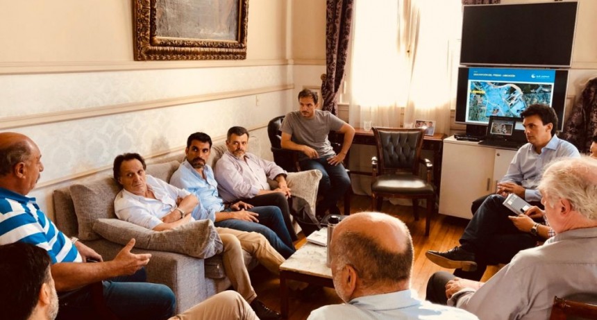  El Intendente se reuni&oacute; con representantes de la UIC y del proyecto Tajiber