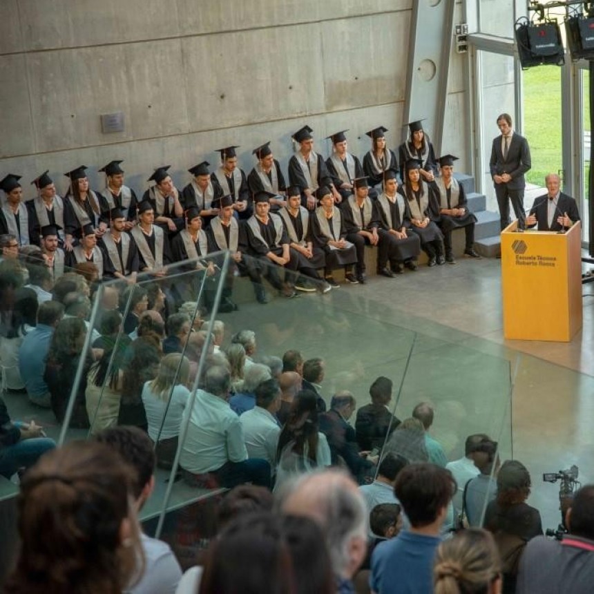 La Escuela T&eacute;cnica Roberto Rocca de Tenaris gradu&oacute; a sus primeros 50 egresados 