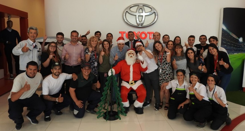 Una vez m&aacute;s, Toyota festej&oacute; la Navidad con los chicos de la comunidad