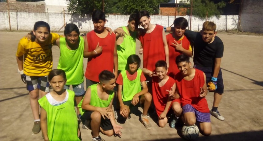 La Escuela Municipal de F&uacute;tbol finaliz&oacute; su a&ntilde;o de actividades