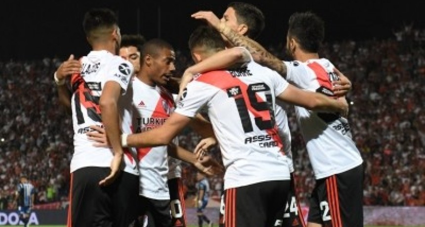 Los hinchas planean recibir a River Plate a lo grande