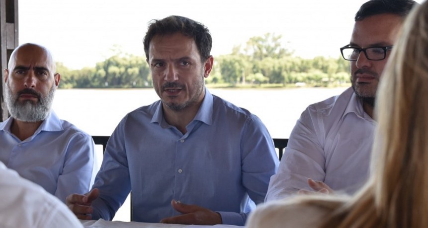 El Intendente anunci&oacute; el congelamiento de los sueldos de la planta pol&iacute;tica por seis meses