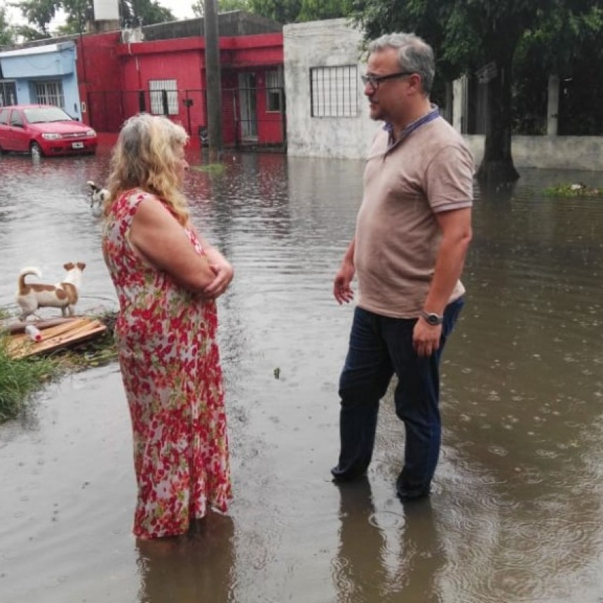 Concejales del Frente de Todos recorrieron los barrios tras las fuertes lluvias