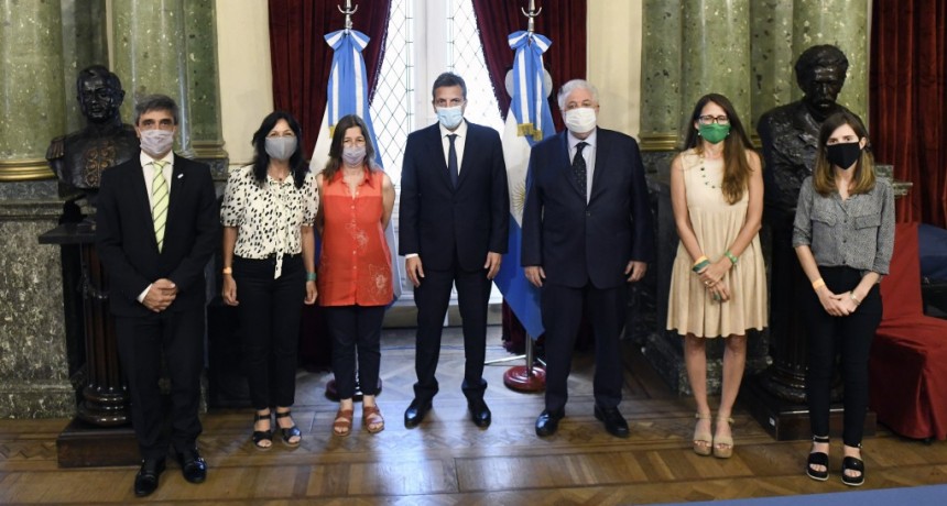  Junto con la media sanción de la Ley de la Interrupción Voluntaria del Embarazo:  MEDIA SANCIÓN EN DIPUTADOS PARA LA LEY DE LOS MIL DÍAS