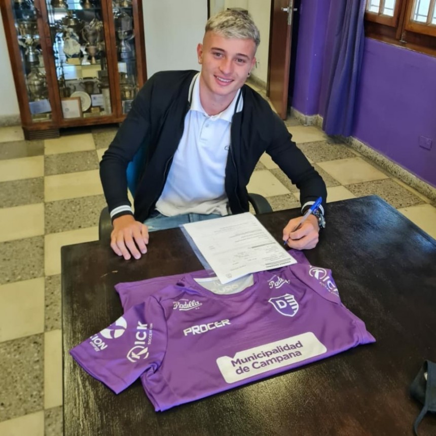 Valentín Albano firmó su contrato con el Club