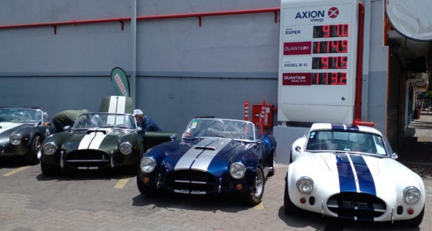 El Ford Cobra llegó a Campana de la mano de Axion