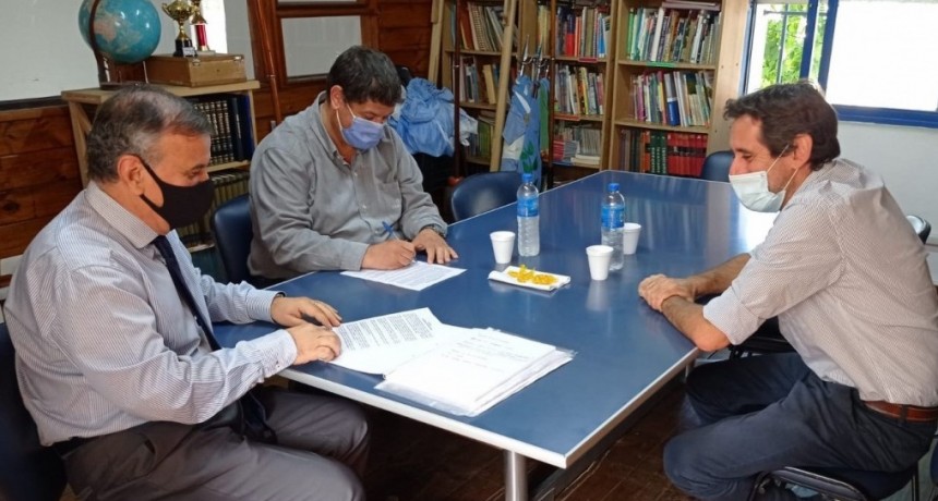 Más educación ambiental : El CICACZ firmó un importante Convenio con otra institución educativa 