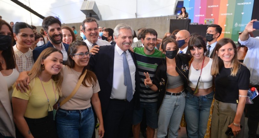 Ya hay 400 mil inscriptos : SE RELANZÓ EL PROGRAMA MÁS CULTURA