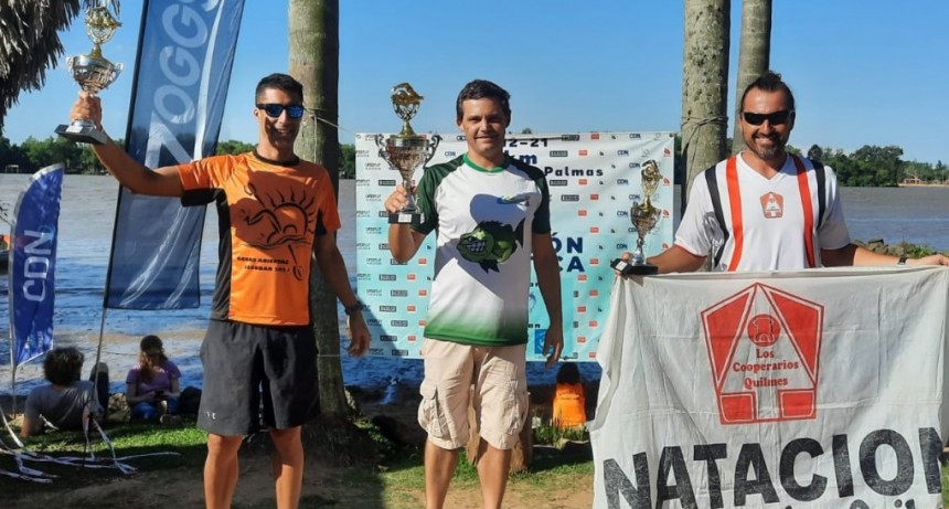 Podio Tricolor en la Maratón Acuática de Escobar