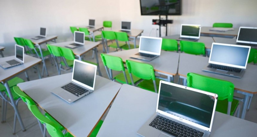 Tenaris inauguró dos nuevas Aulas Tecnológicas y una ampliación del edificio en la Escuela Técnica Nº2 de Zárate