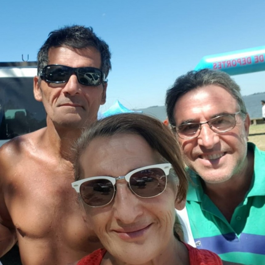 Natación: representantes del equipo Máster del Club Ciudad participaron del “Cruce Chico” de Junín 