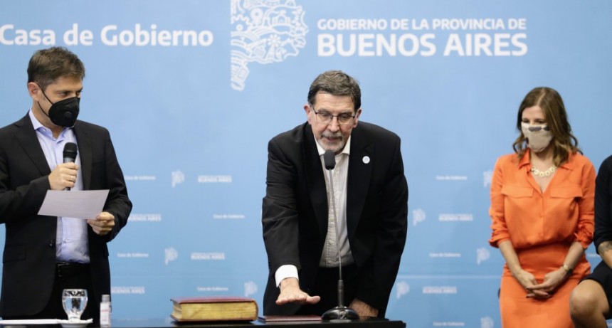 LA PLATA : Kicillof tomó juramento a los nuevos integrantes del gabinete provincial 