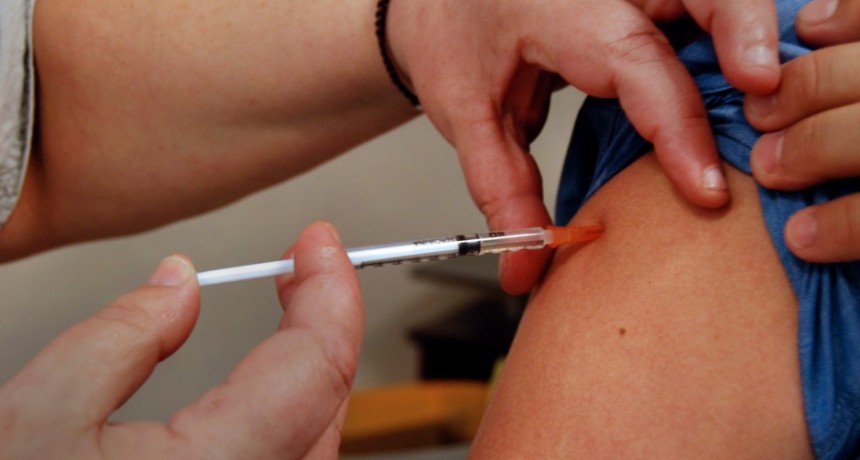 El Hospital San José sigue aplicando la vacuna contra la fiebre amarilla