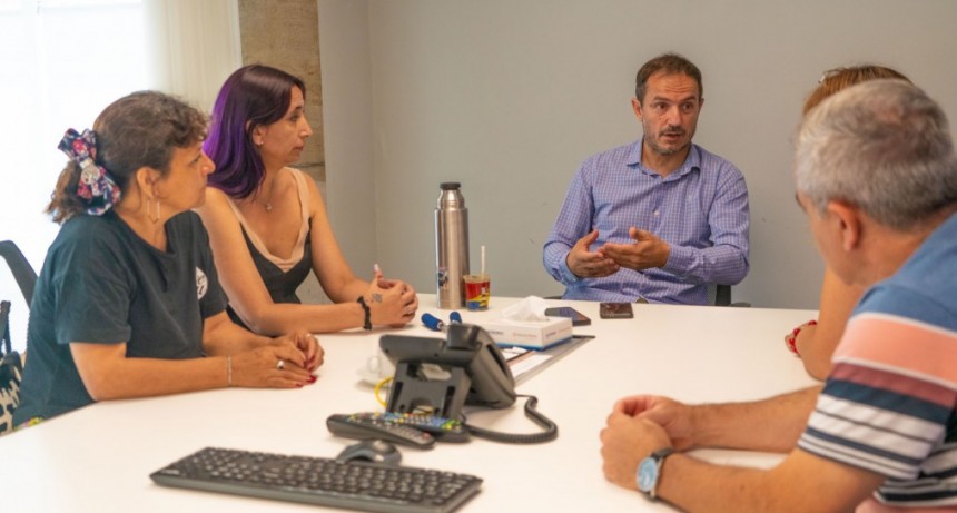 Abella anunció a vecinos de Villanueva nuevas obras para el barrio