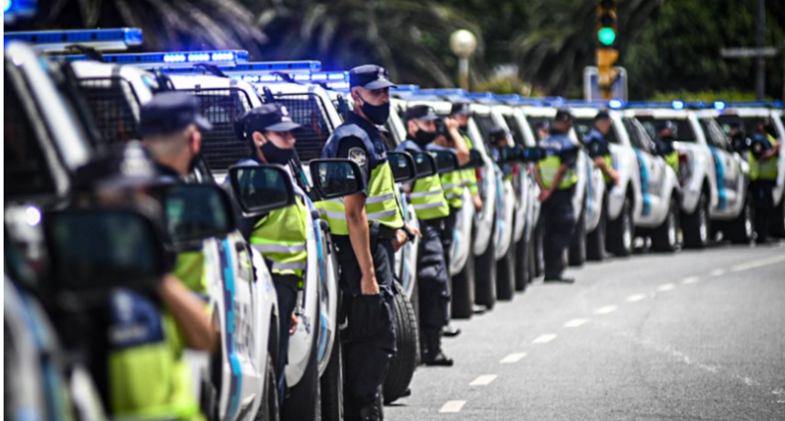 Temporada de verano : Kicillof lanza el Operativo Sol con más de 20 mil policías